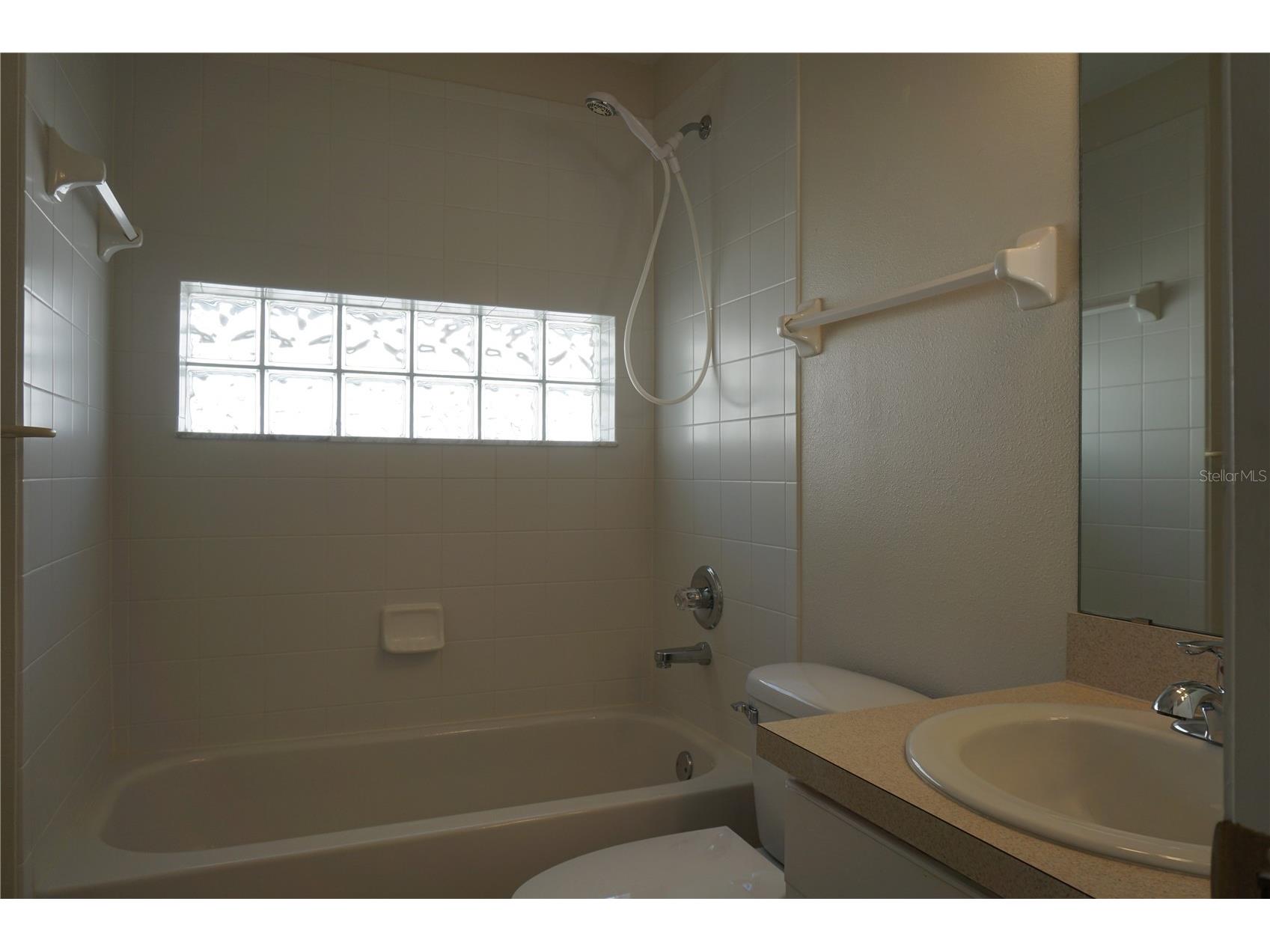 500 Vista Oaks Way Davenport FL 33837 S5147120 image4