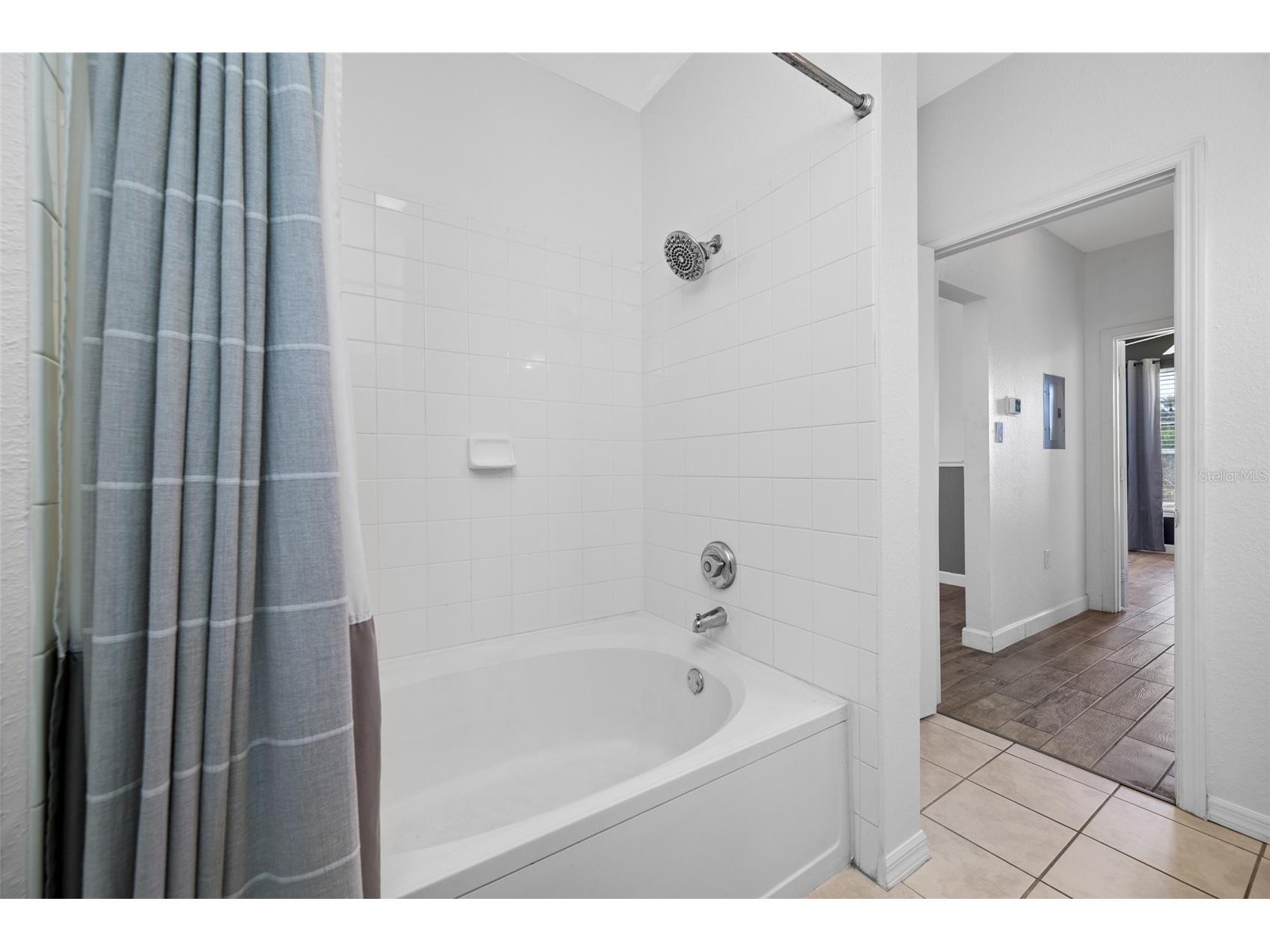 5000 Culbreath Key Way #1-201 Tampa FL 33611 TB8499658 image33