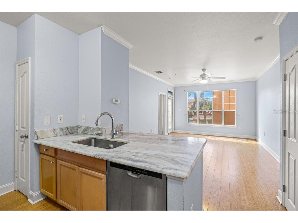 5000 Culbreath Key Way #1-205 Tampa FL 33611 TB8431217 image3