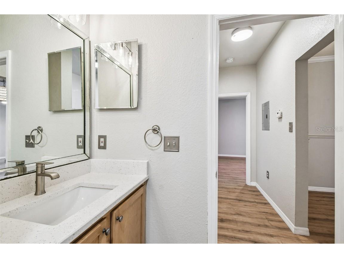 5000 Culbreath Key Way #1-215 Tampa FL 33611 TB8446806 image17