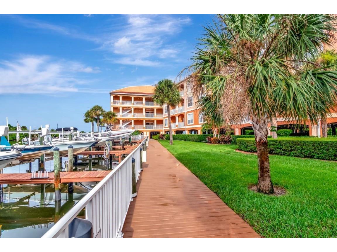 5000 Culbreath Key Way #9-121 Tampa FL 33611 TB8421698 image1