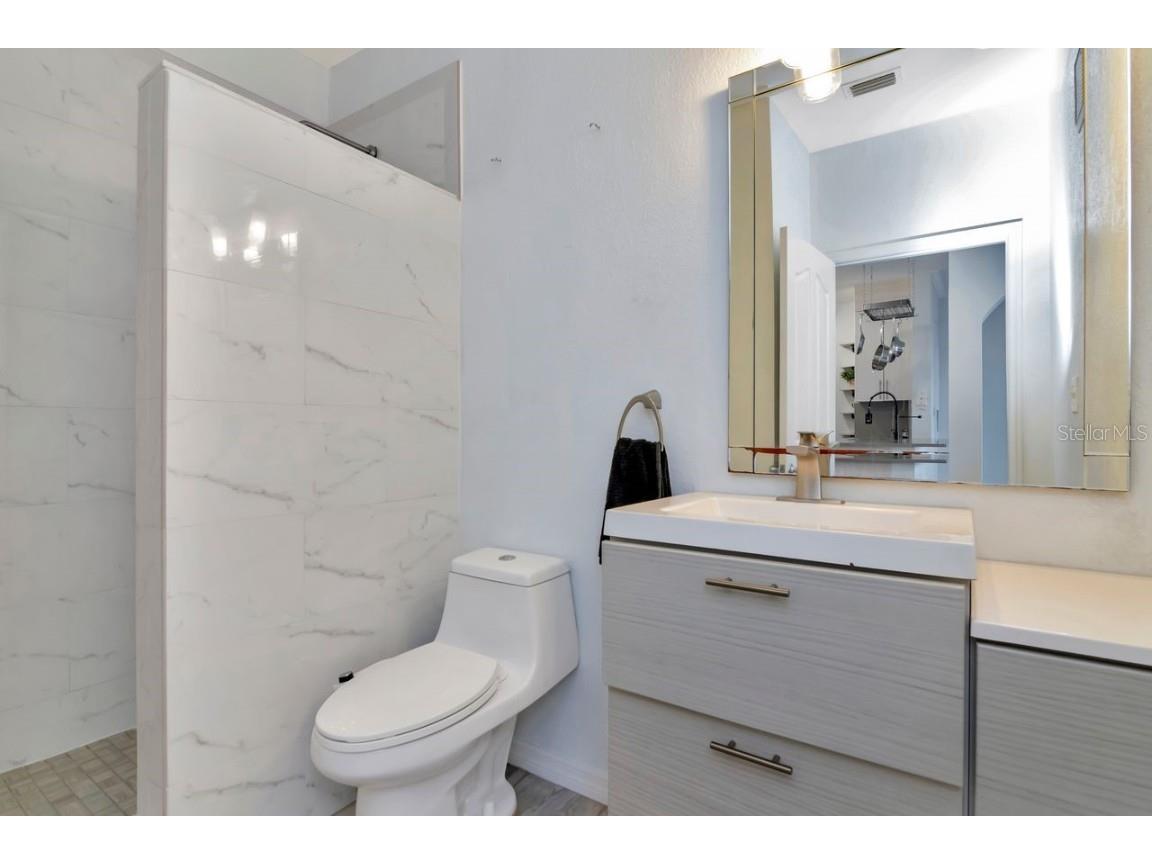 5000 Culbreath Key Way #9-121 Tampa FL 33611 TB8421698 image11