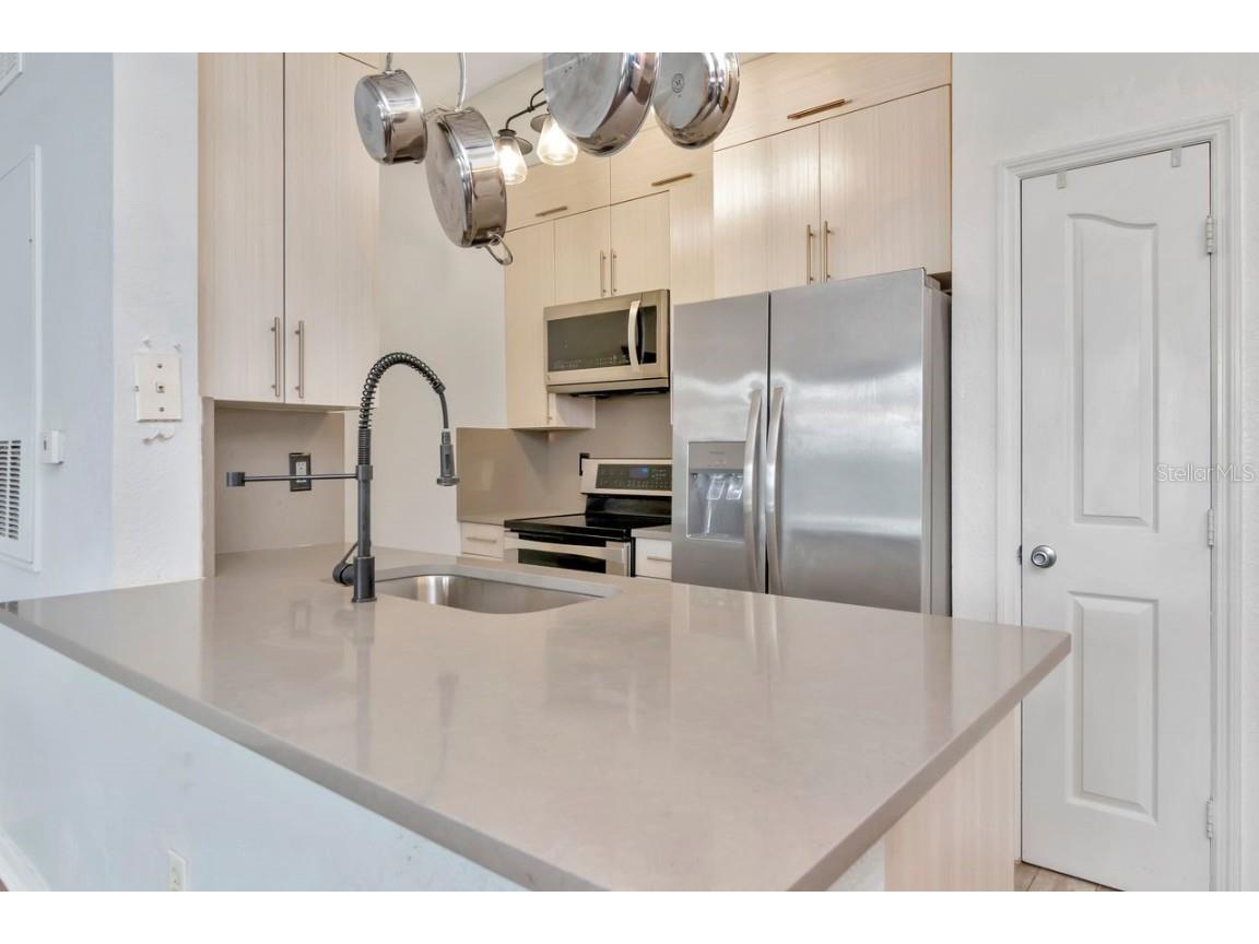 5000 Culbreath Key Way #9-121 Tampa FL 33611 TB8421698 image4