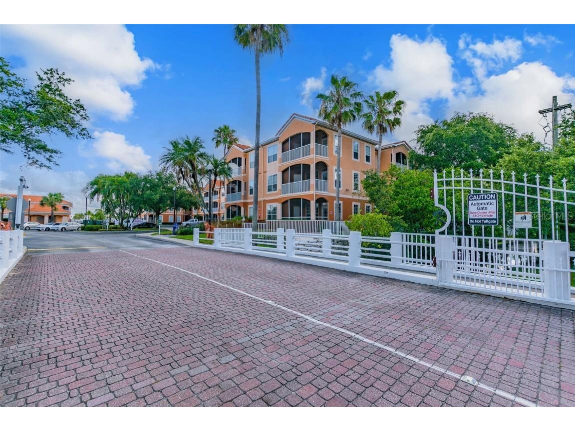 5000 Culbreath Key Way #9-318 Tampa FL 33611 TB8447703 image90