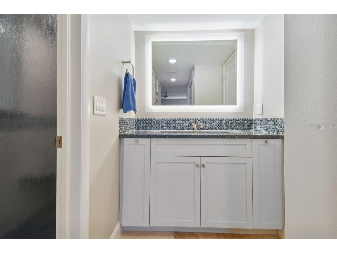 5000 Gulf Boulevard #704 Saint Pete Beach FL 33706 - GULF OF MEXICO TB8438705 image17