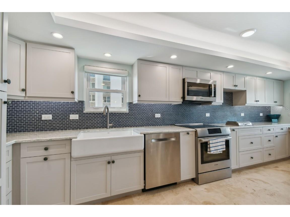 5000 Gulf Boulevard #704 Saint Pete Beach FL 33706 - GULF OF MEXICO TB8438705 image28