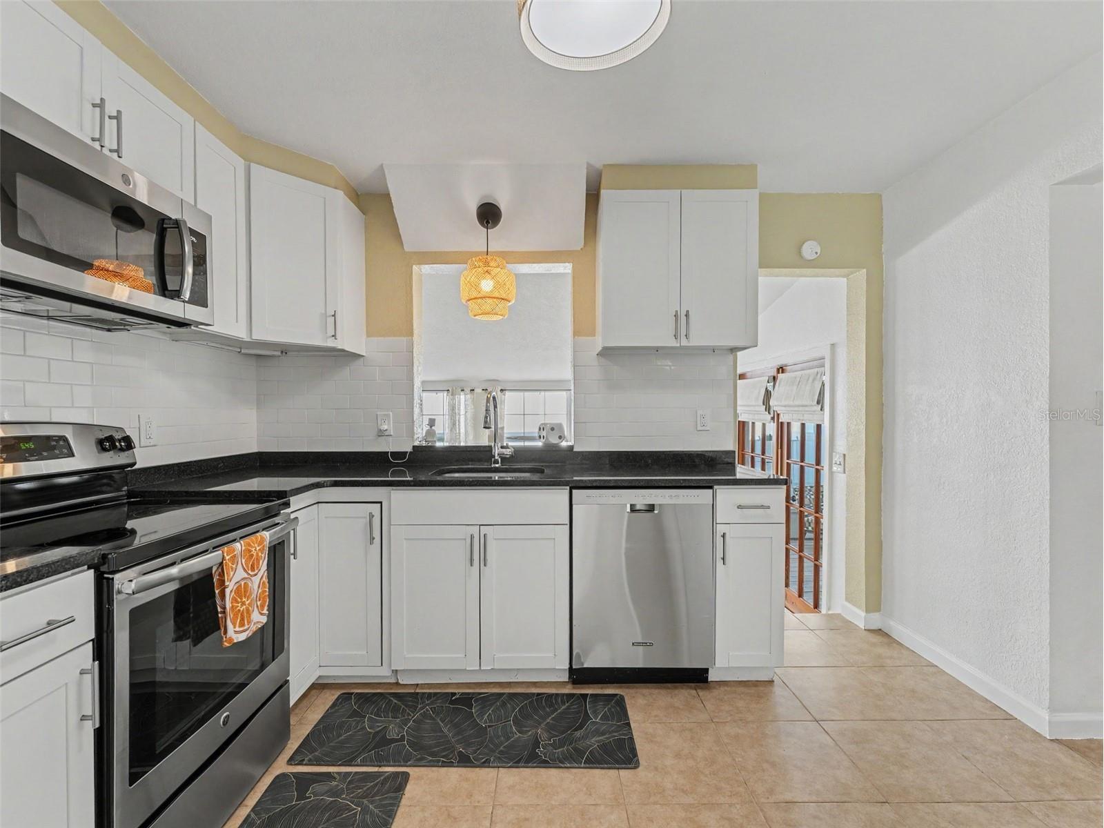 5001 20th Street N Saint Petersburg FL 33714 TB8524310 image18