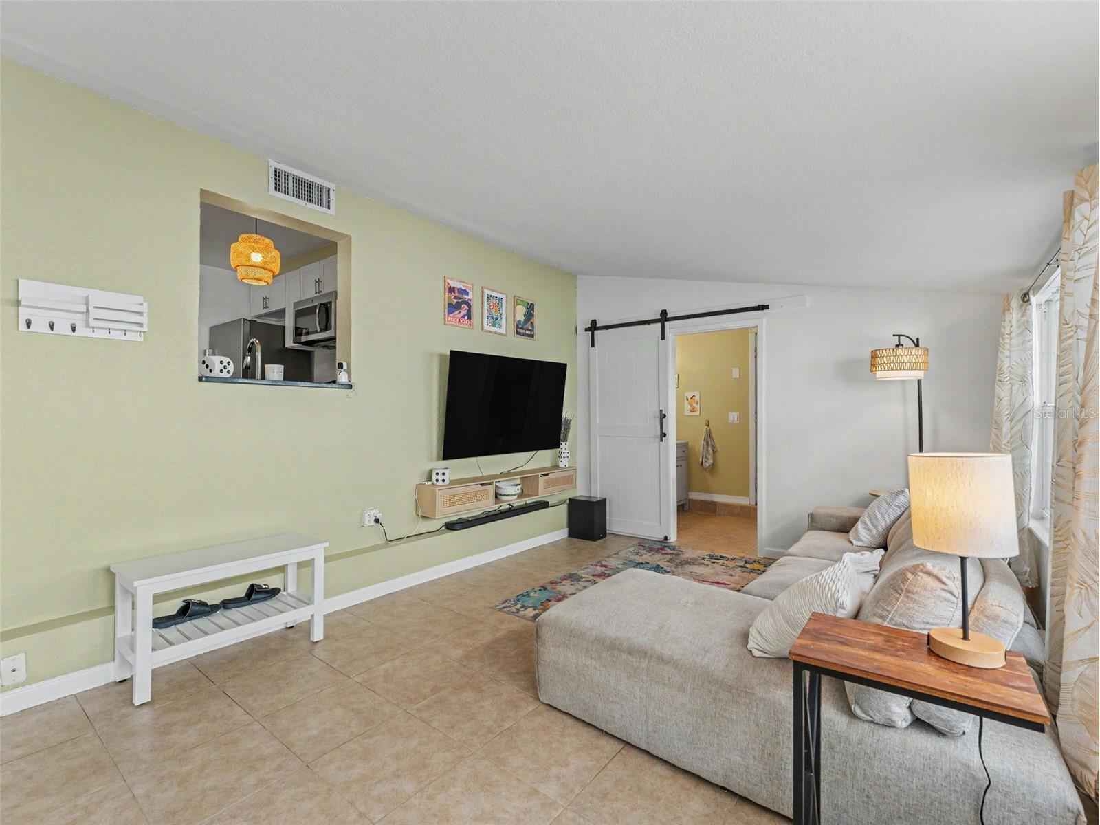 5001 20th Street N Saint Petersburg FL 33714 TB8524310 image21