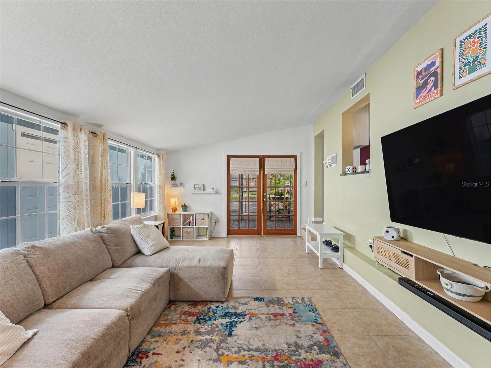 5001 20th Street N Saint Petersburg FL 33714 TB8524310 image23