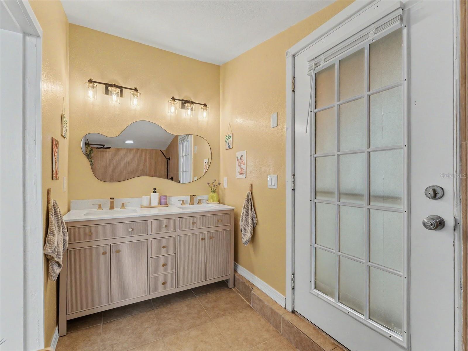 5001 20th Street N Saint Petersburg FL 33714 TB8524310 image28