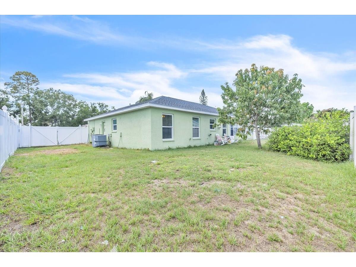 5001 22nd Court E Bradenton FL 34203 C7526017 image19