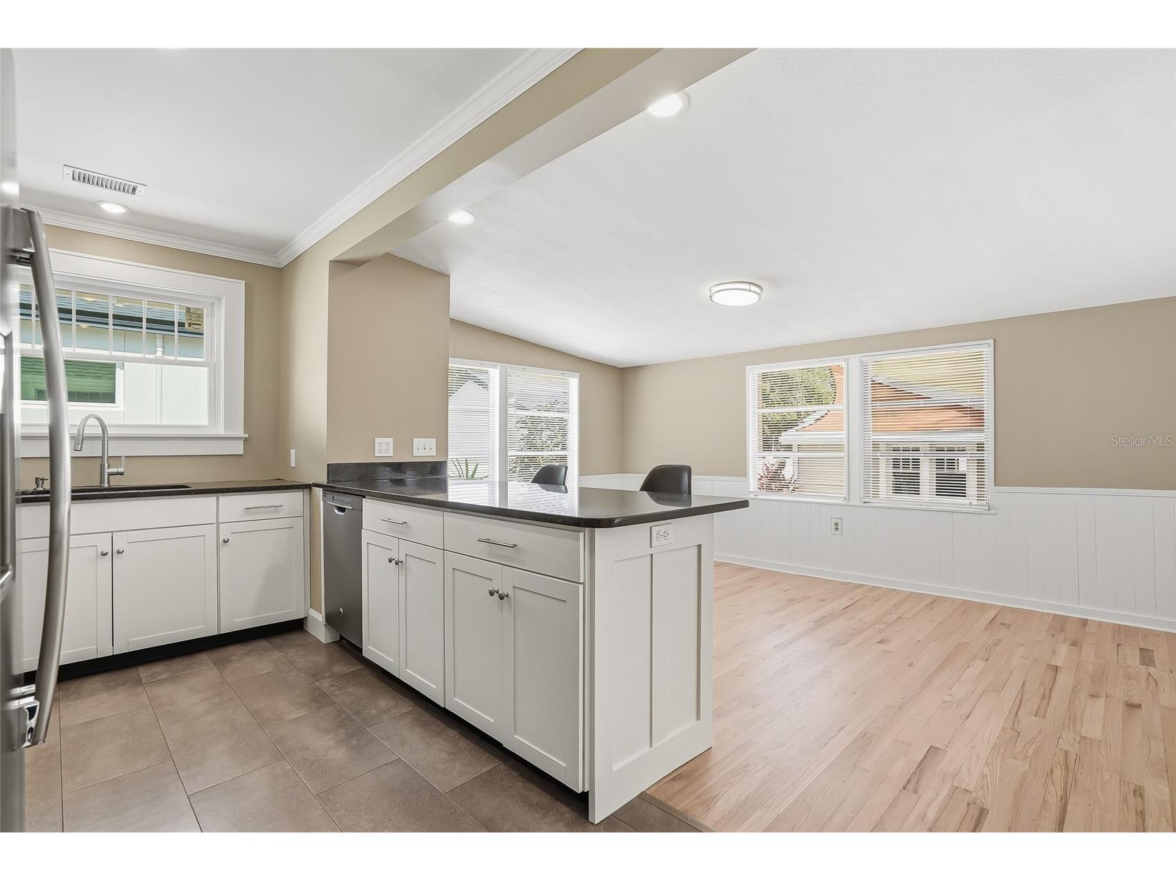 5001 3rd Avenue S Saint Petersburg FL 33707 TB8495253 image14