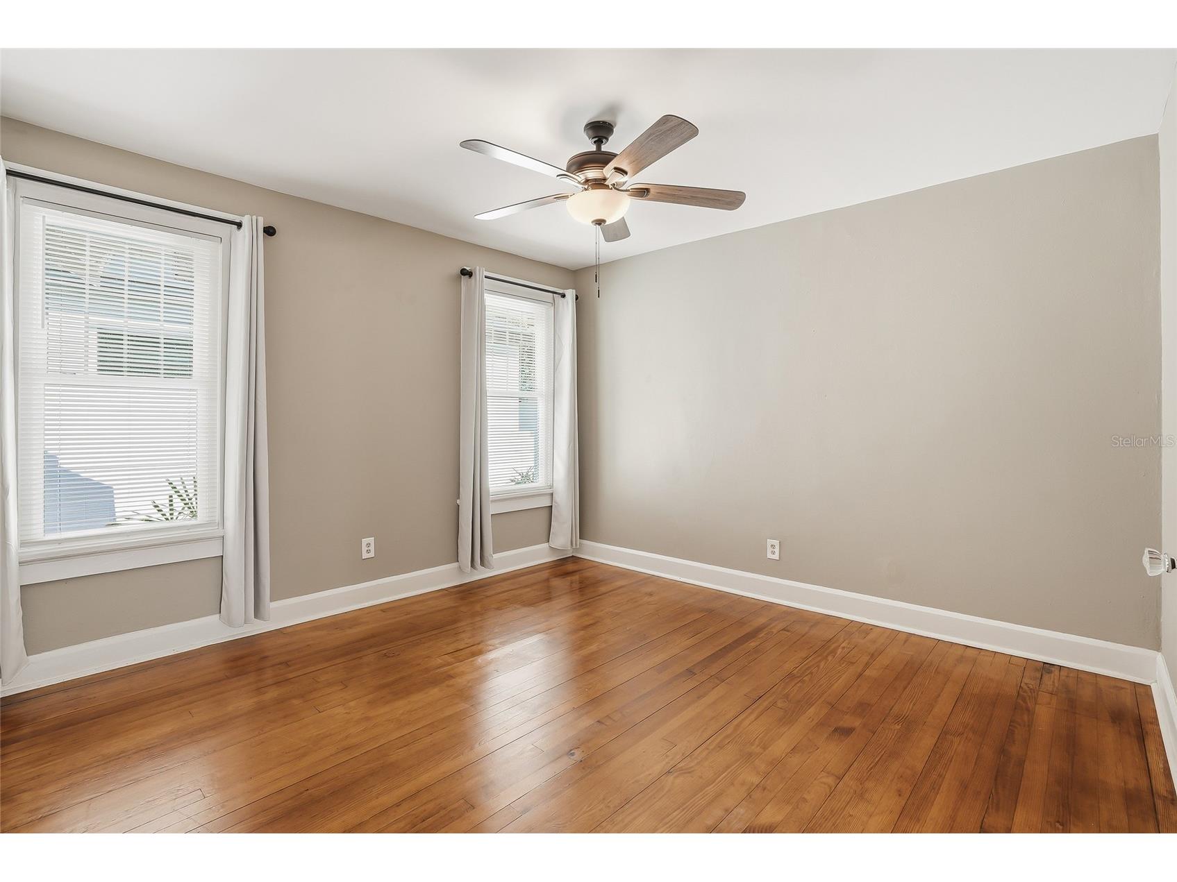 5001 3rd Avenue S Saint Petersburg FL 33707 TB8495253 image23