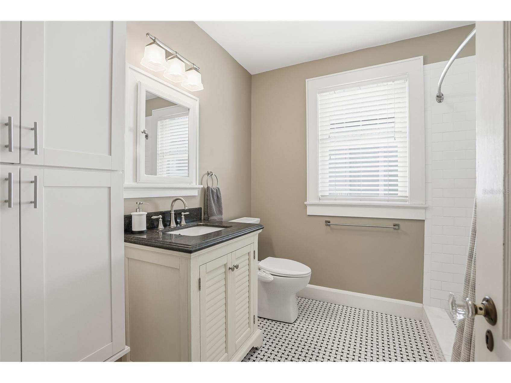 5001 3rd Avenue S Saint Petersburg FL 33707 TB8495253 image25