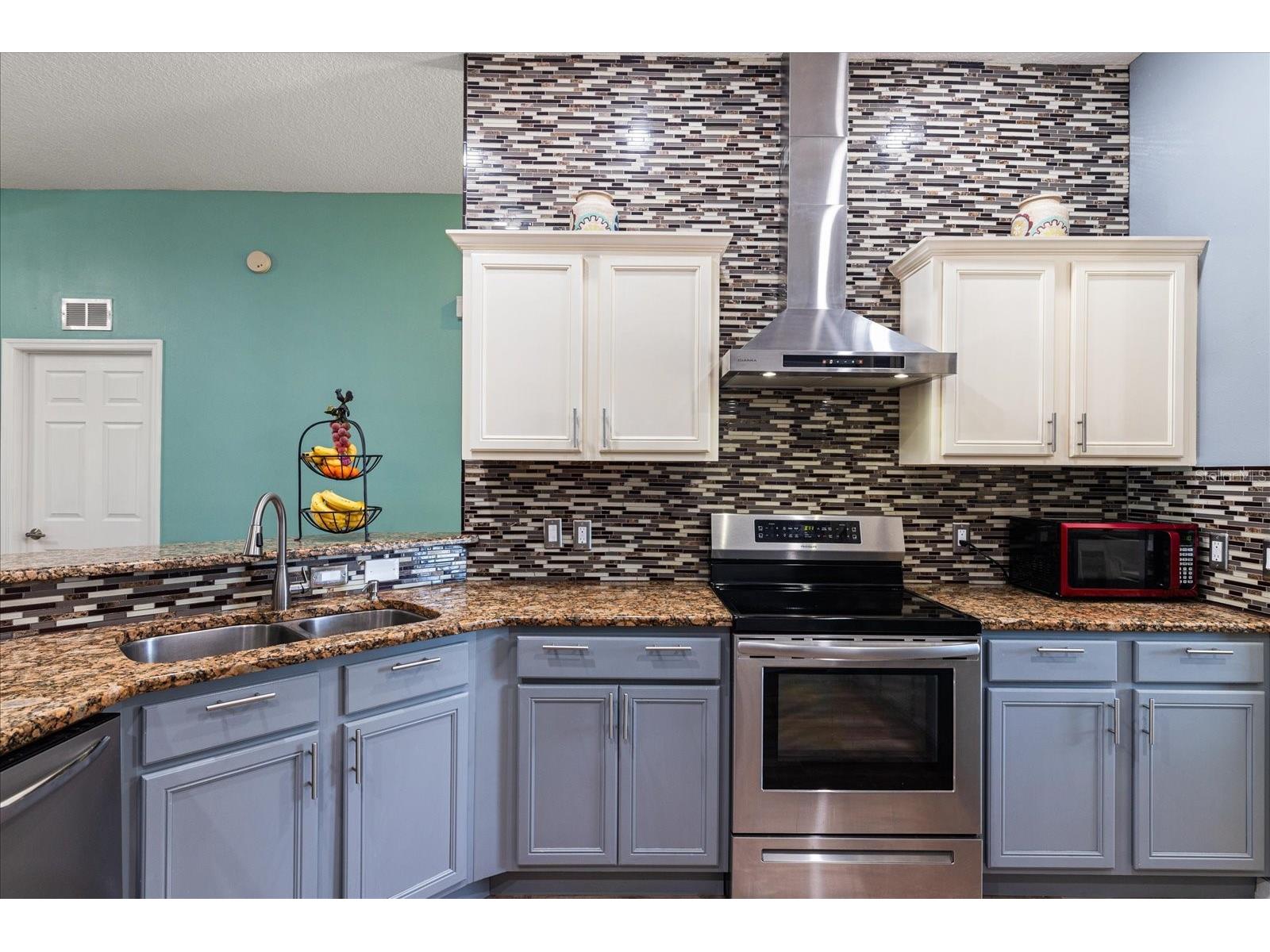 5001 44th Avenue N Saint Petersburg FL 33709 TB8483981 image10