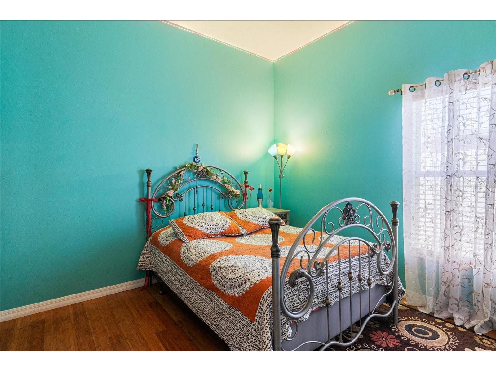 5001 44th Avenue N Saint Petersburg FL 33709 TB8483981 image20