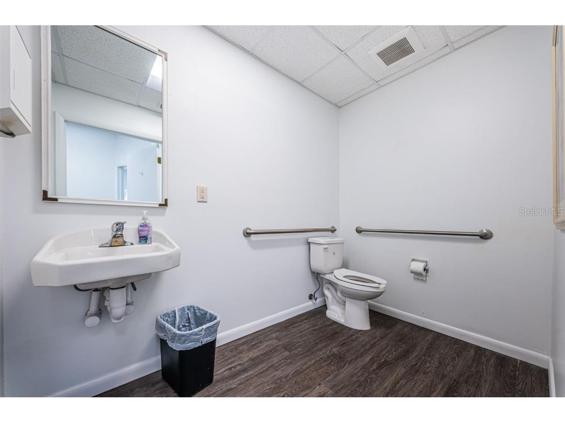 5001 4th Street N #SUITE B Saint Petersburg FL 33703 TB8365922 image13