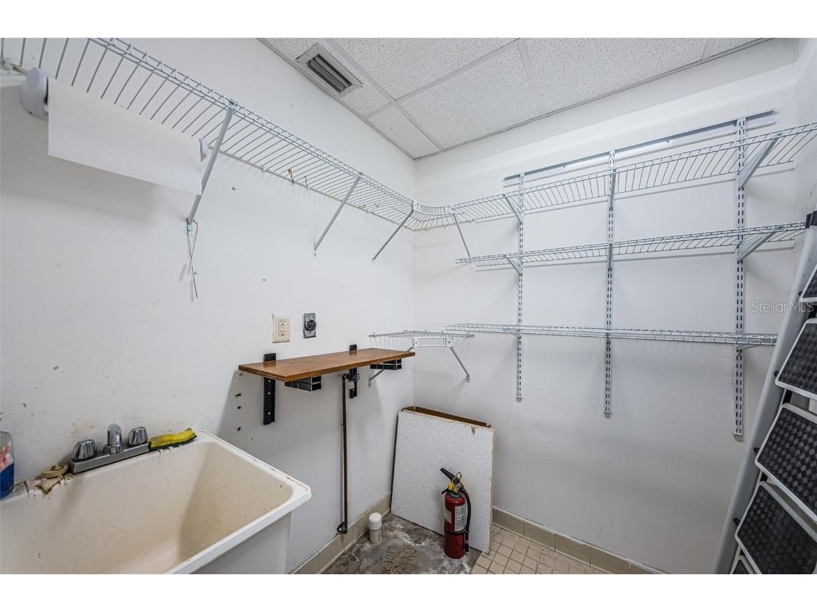 5001 4th Street N #SUITE B Saint Petersburg FL 33703 TB8365922 image25