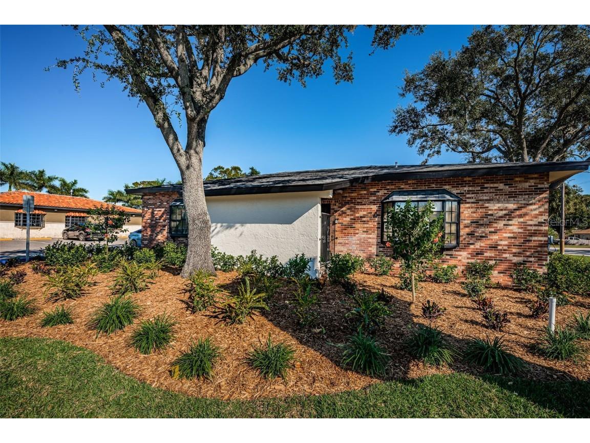 5001 4th Street N #SUITE B Saint Petersburg FL 33703 TB8365922 image30