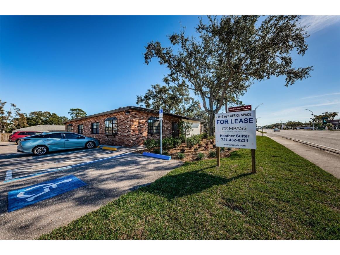 5001 4th Street N #SUITE B Saint Petersburg FL 33703 TB8365922 image33