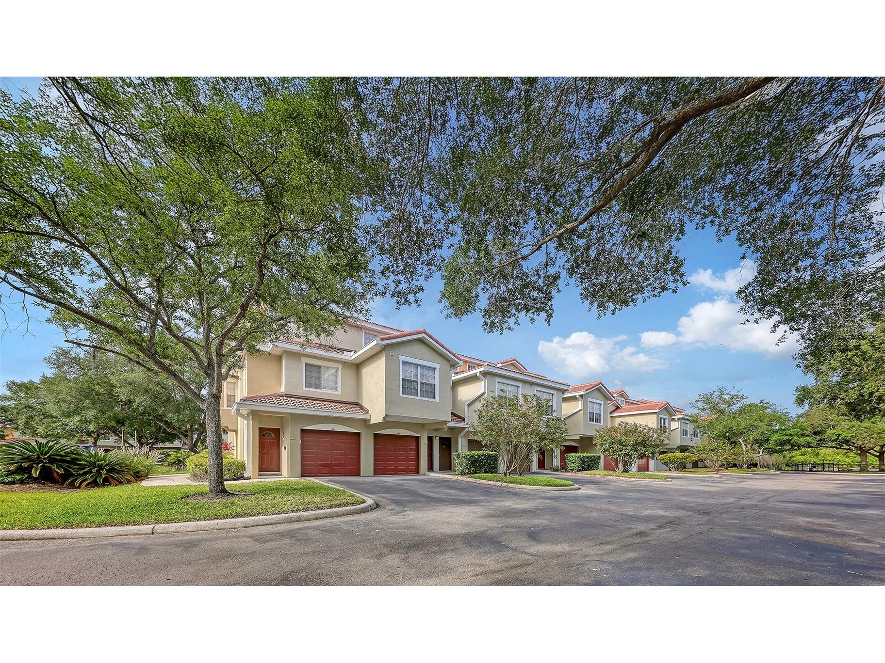 5001 Baraldi Circle #22-202 Sarasota FL 34235 A4693538 image1