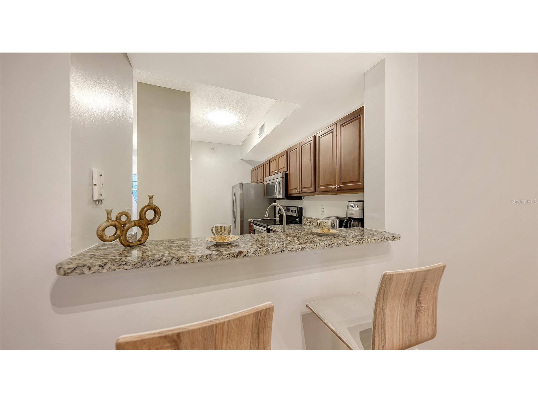 5001 Baraldi Circle #22-202 Sarasota FL 34235 A4693538 image13