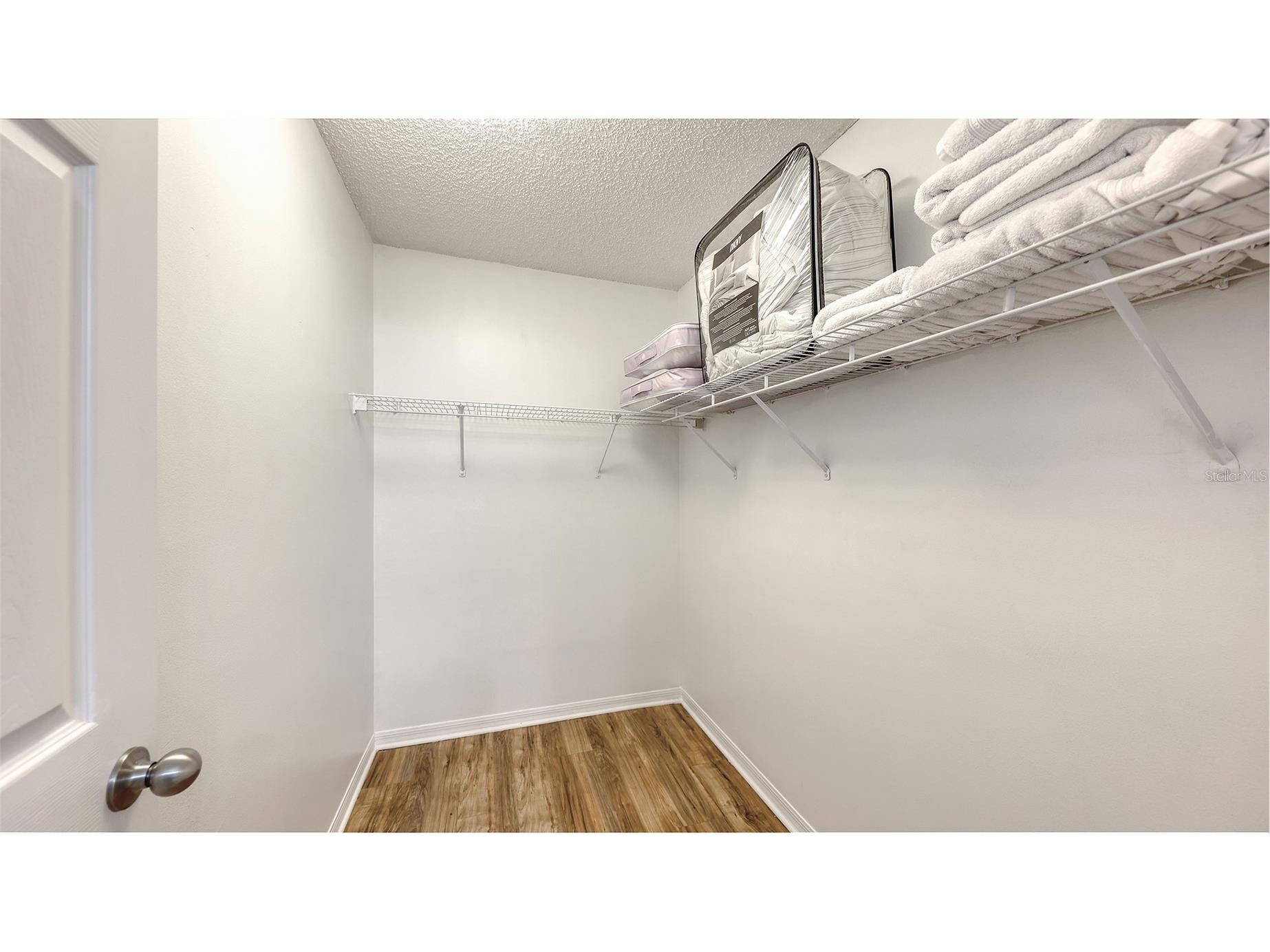 5001 Baraldi Circle #22-202 Sarasota FL 34235 A4693538 image21