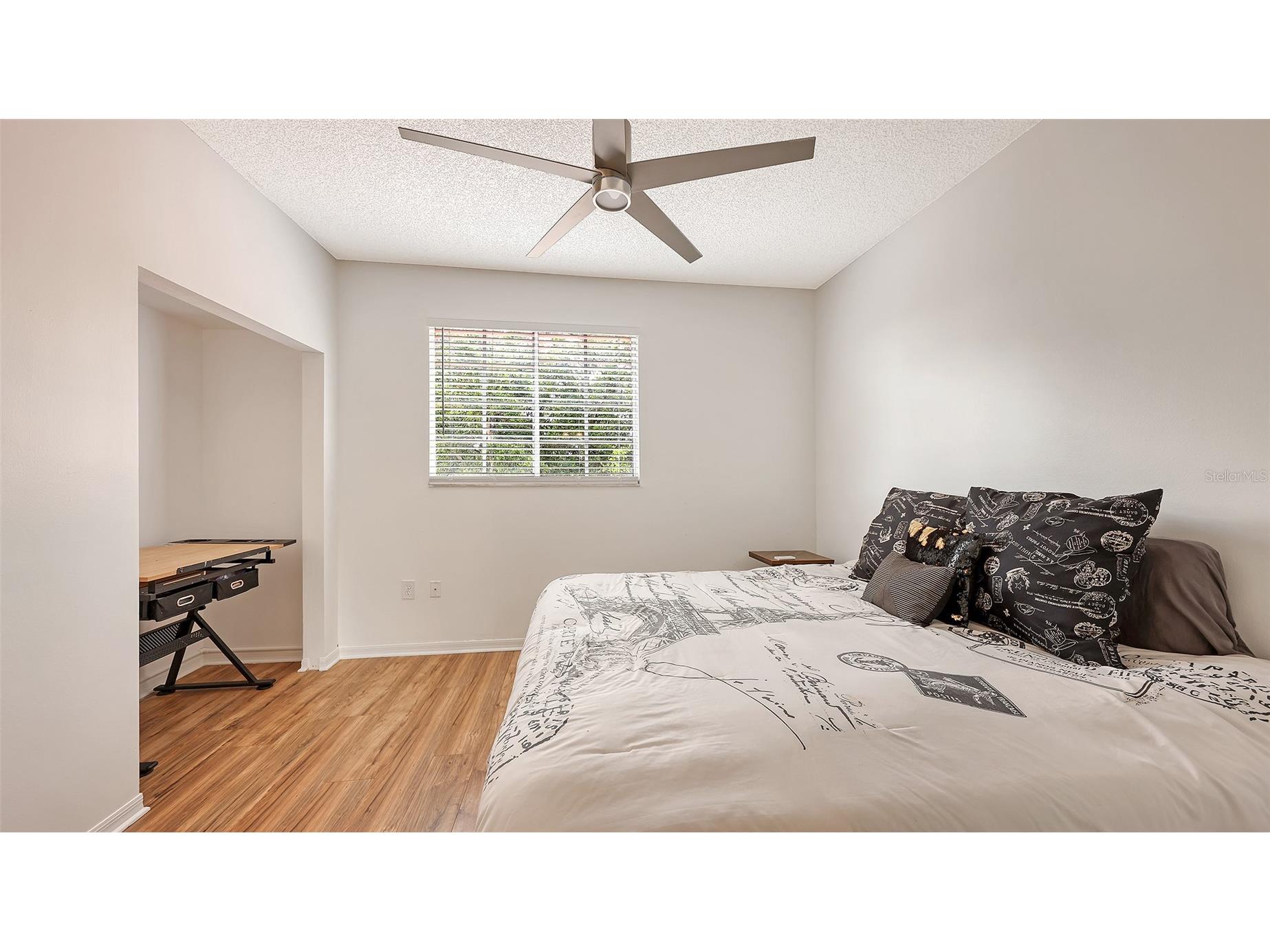 5001 Baraldi Circle #22-202 Sarasota FL 34235 A4693538 image25