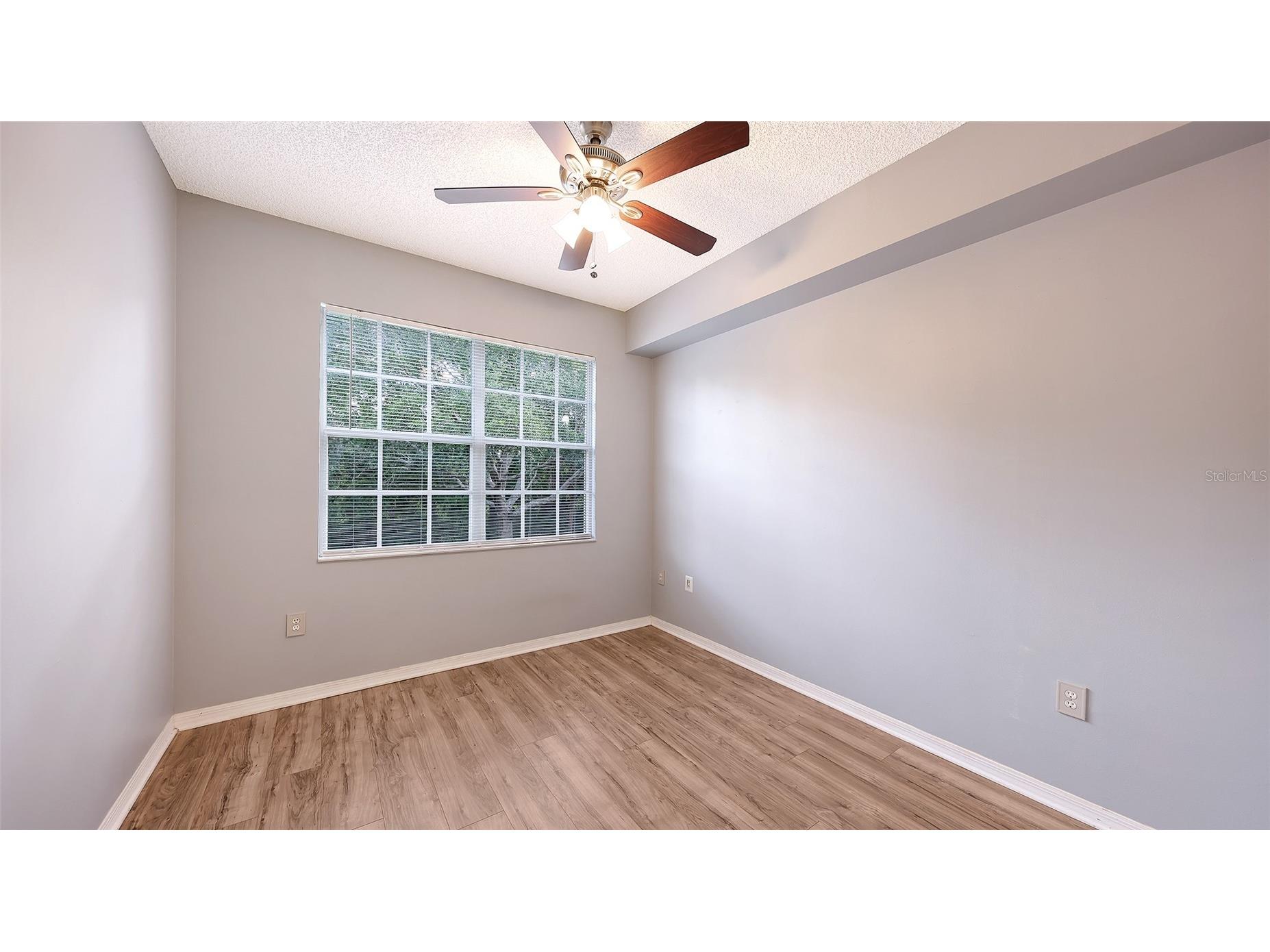 5001 Baraldi Circle #22-202 Sarasota FL 34235 A4693538 image27