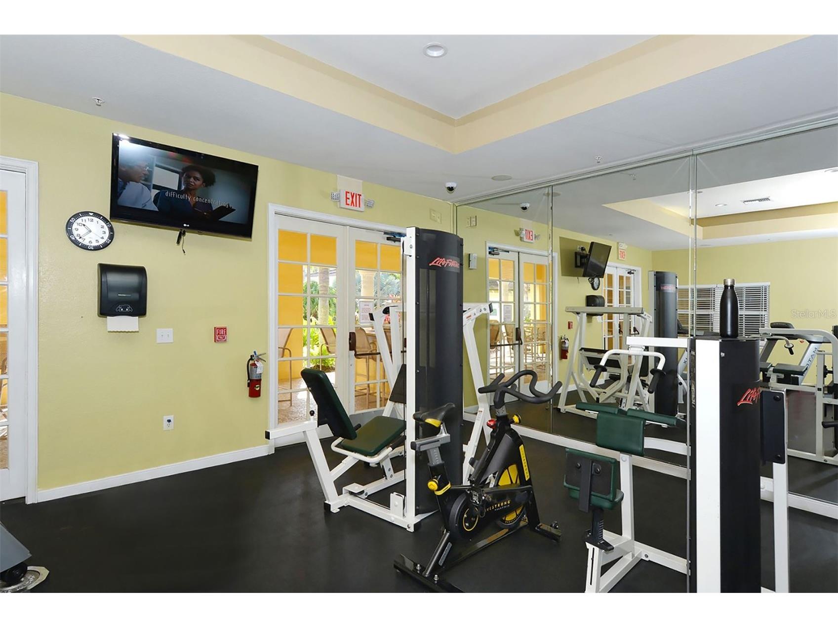 5001 Baraldi Circle #22-202 Sarasota FL 34235 A4693538 image46