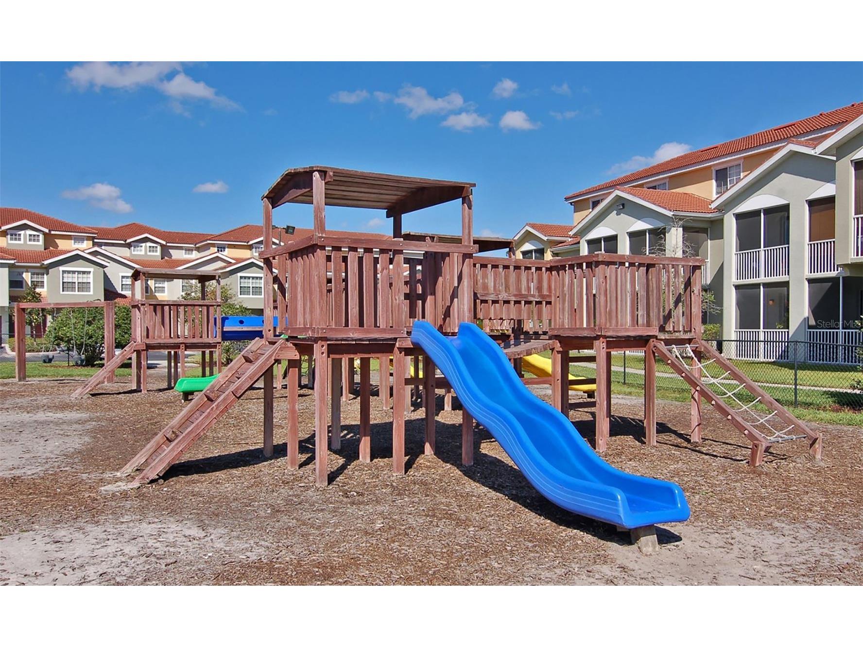 5001 Baraldi Circle #22-202 Sarasota FL 34235 A4693538 image61