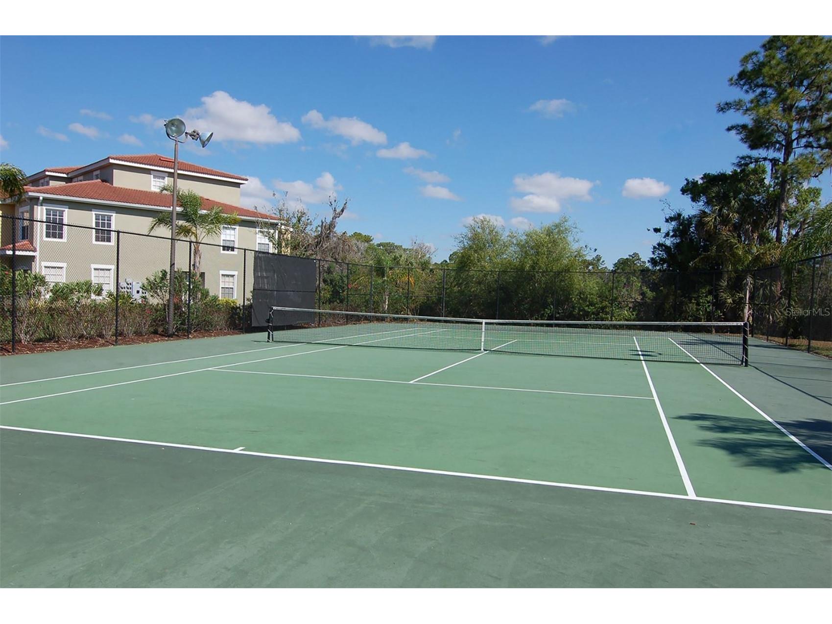 5001 Baraldi Circle #22-202 Sarasota FL 34235 A4693538 image63