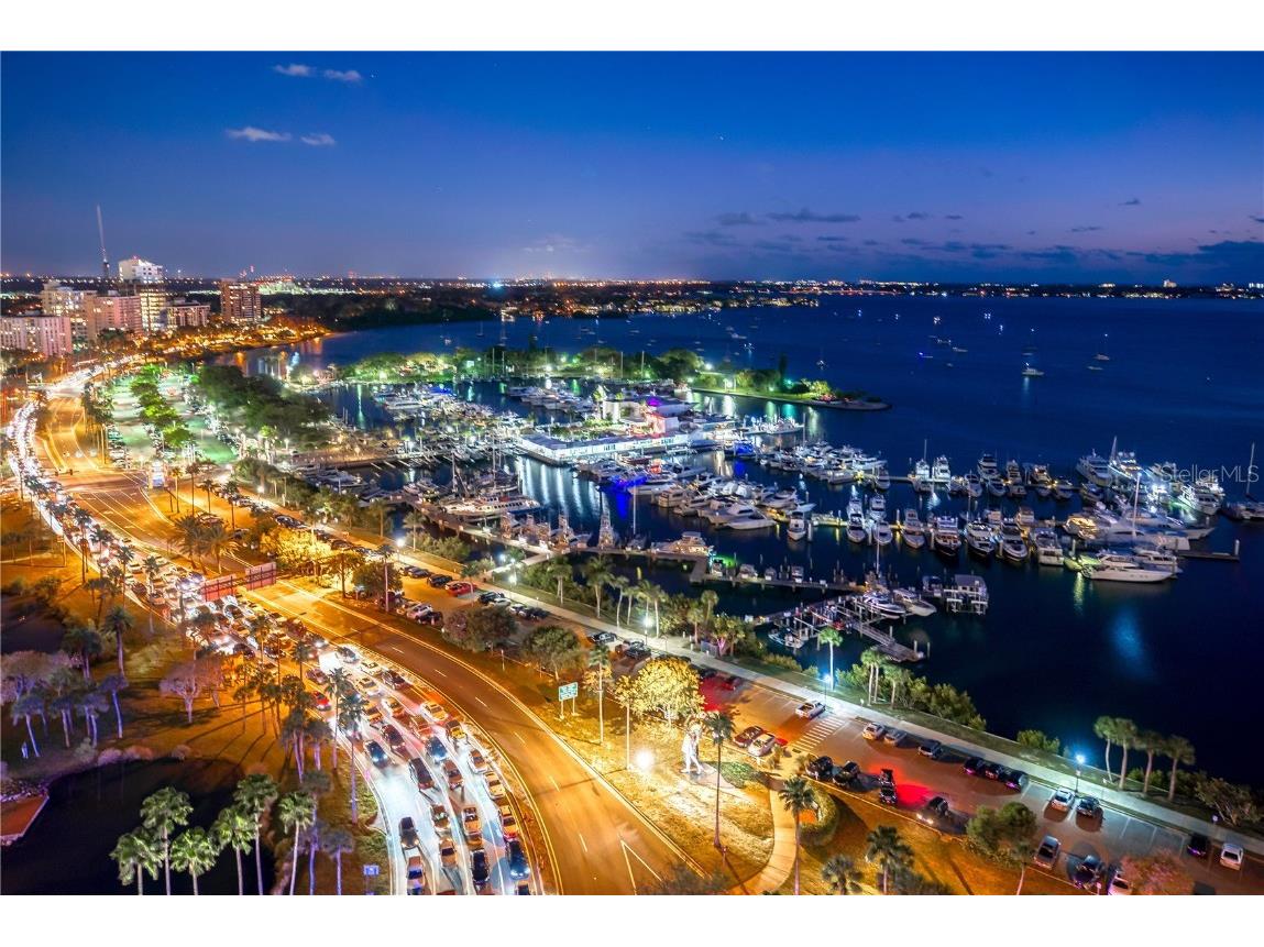 5001 Baraldi Circle #22-210 Sarasota FL 34235 A4671936 image51