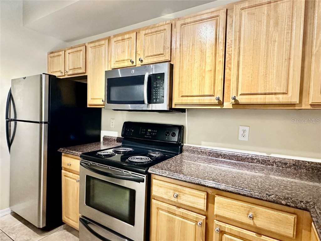 5001 Baraldi Circle #22-210 Sarasota FL 34235 A4671936 image8