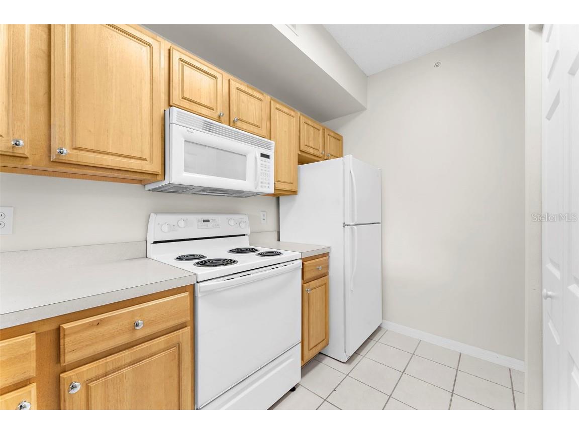 5001 Baraldi Circle #22-211 Sarasota FL 34235 A4669587 image11