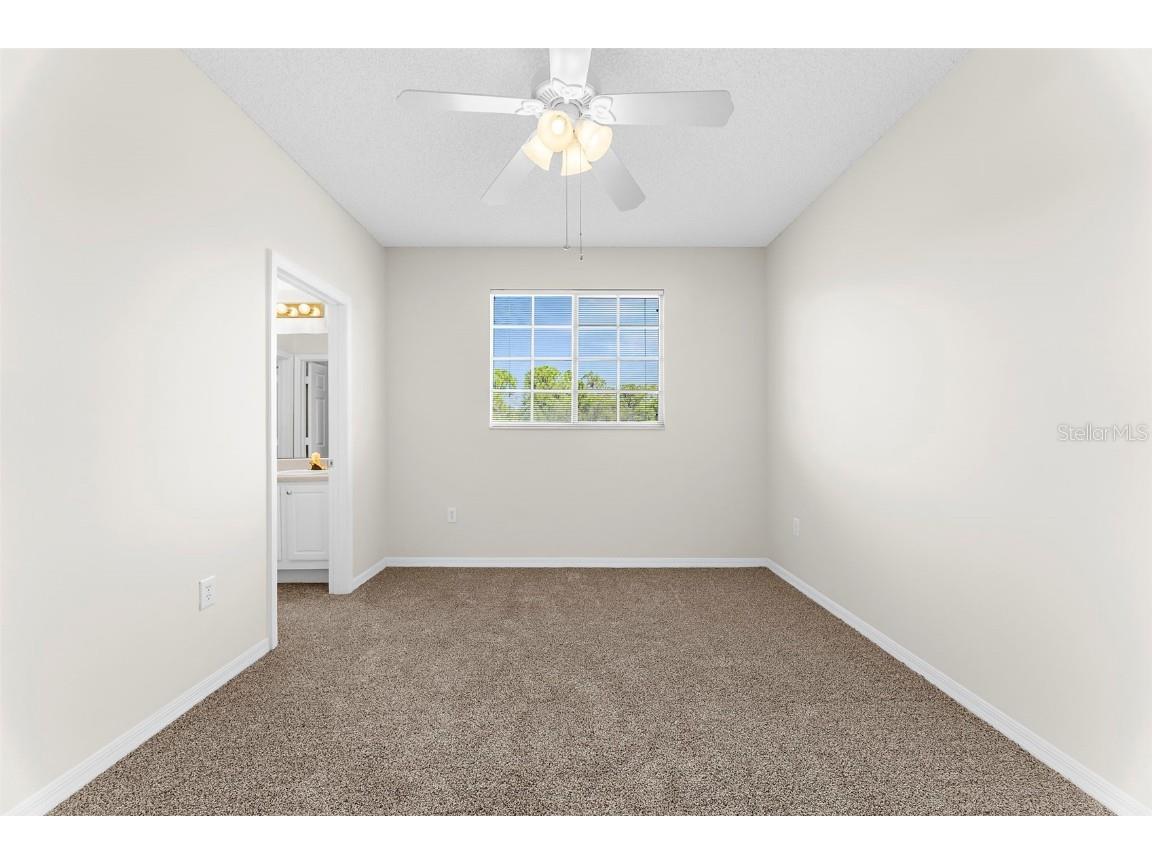 5001 Baraldi Circle #22-211 Sarasota FL 34235 A4669587 image16