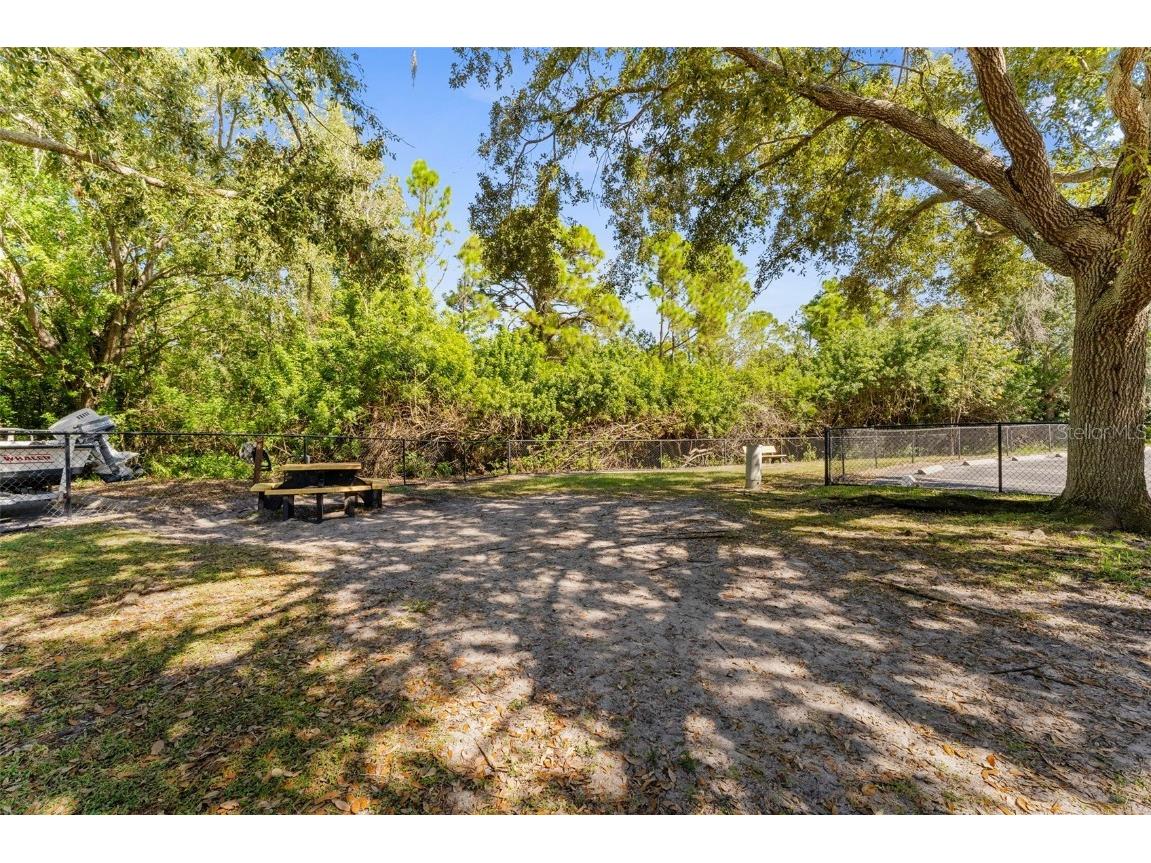 5001 Baraldi Circle #22-211 Sarasota FL 34235 A4669587 image25