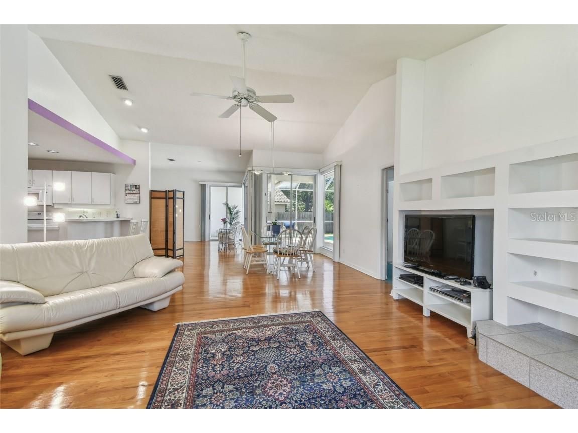 5001 Queen Palm Terrace NE Saint Petersburg FL 33703 TB8383799 image37