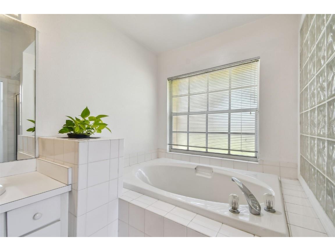 5001 Queen Palm Terrace NE Saint Petersburg FL 33703 TB8383799 image59