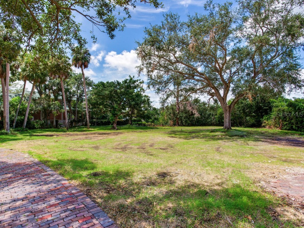 5001 S Shore Crest Circle Tampa FL 33609 TB8424220 image10