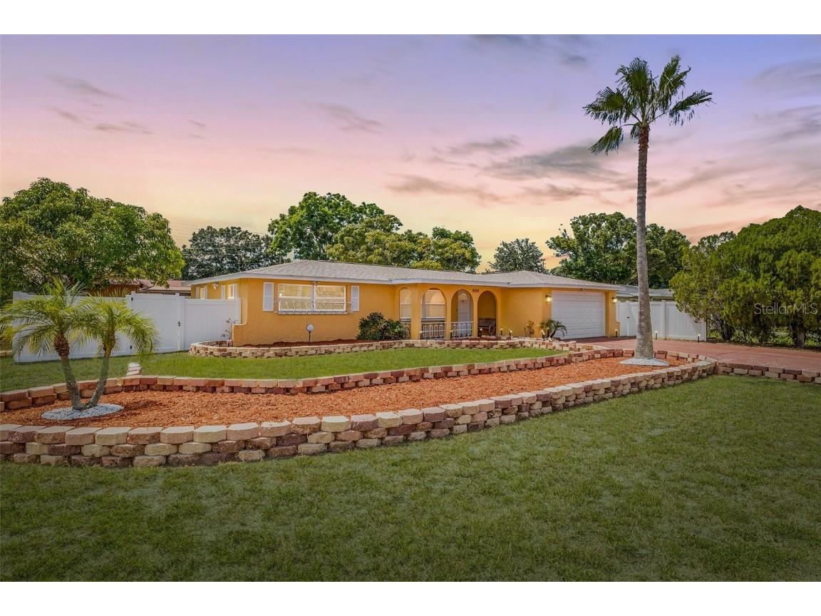 5001 School Road New Port Richey FL 34653 U8213644 image1