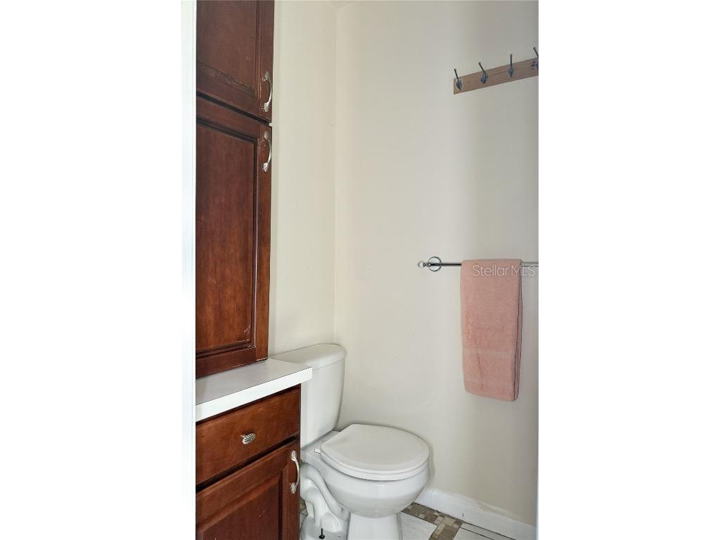 5001 Whiteway Drive Tampa FL 33617 TB8444764 image16