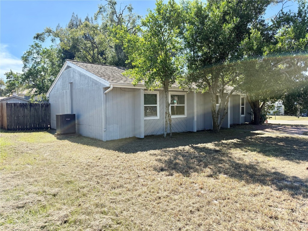 5001 Whiteway Drive Tampa FL 33617 TB8444764 image2