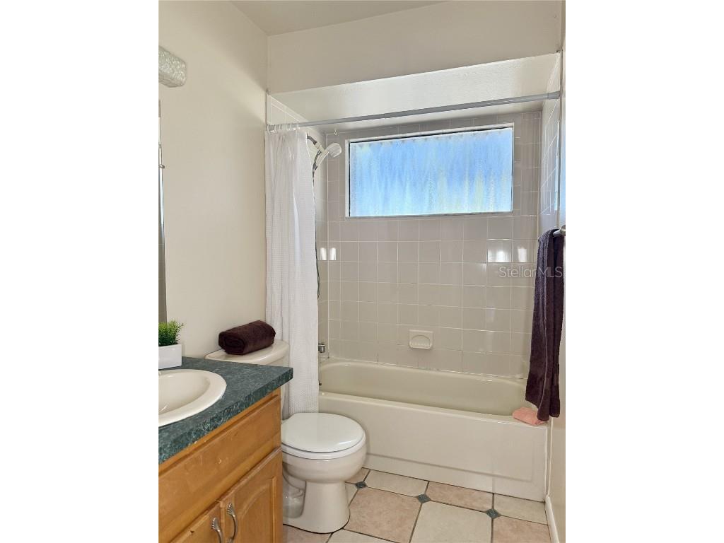 5001 Whiteway Drive Tampa FL 33617 TB8444764 image20