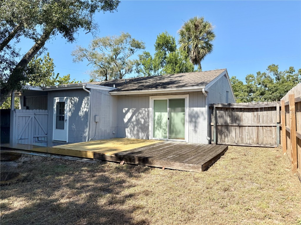 5001 Whiteway Drive Tampa FL 33617 TB8444764 image24