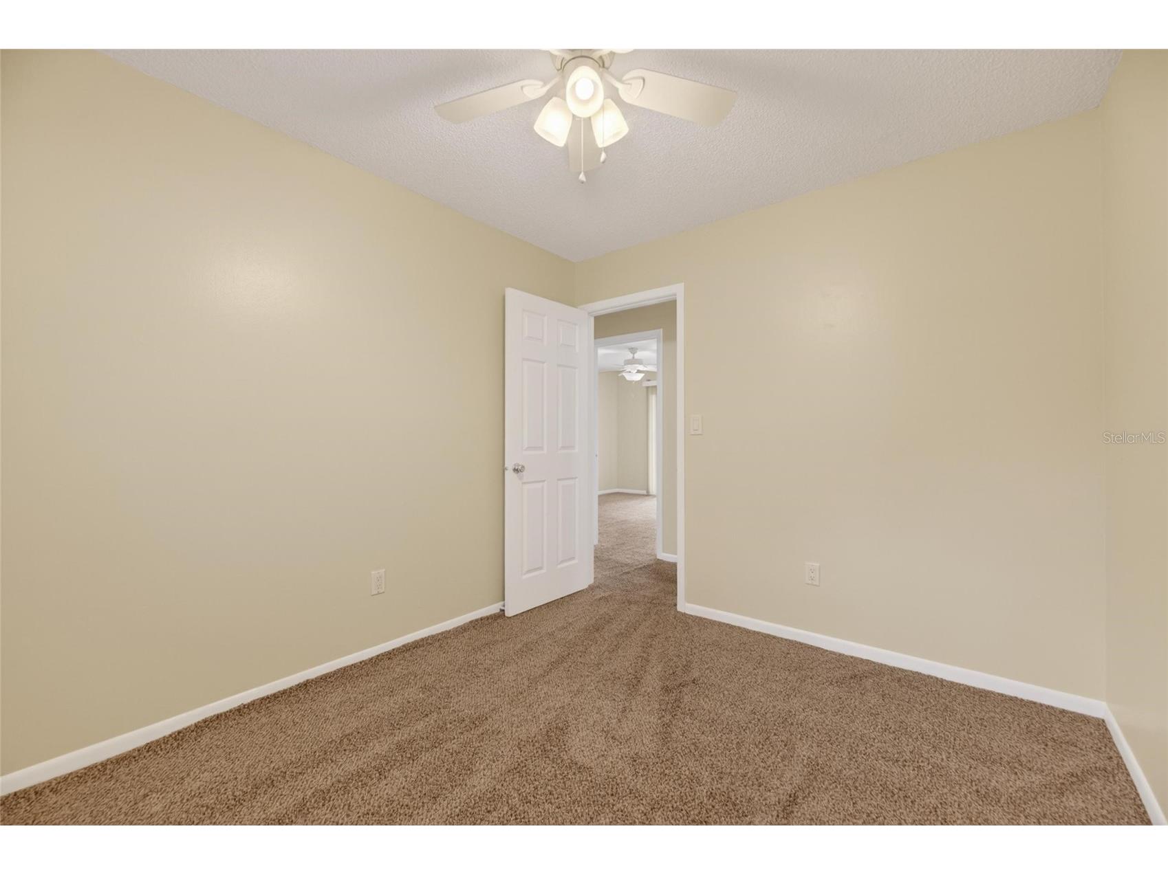 5001 Whiteway Drive Tampa FL 33617 TB8513974 image19