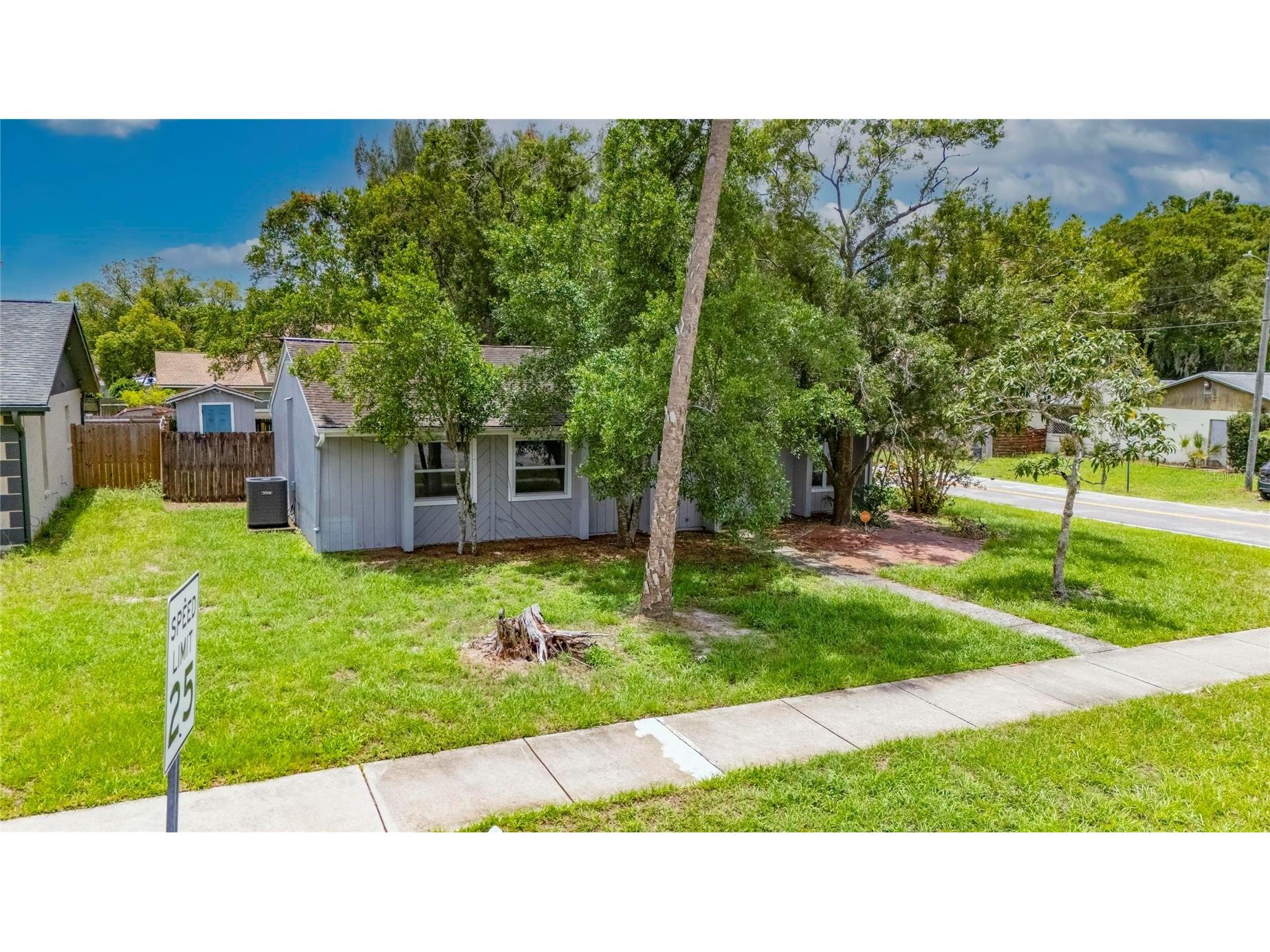 5001 Whiteway Drive Tampa FL 33617 TB8513974 image38