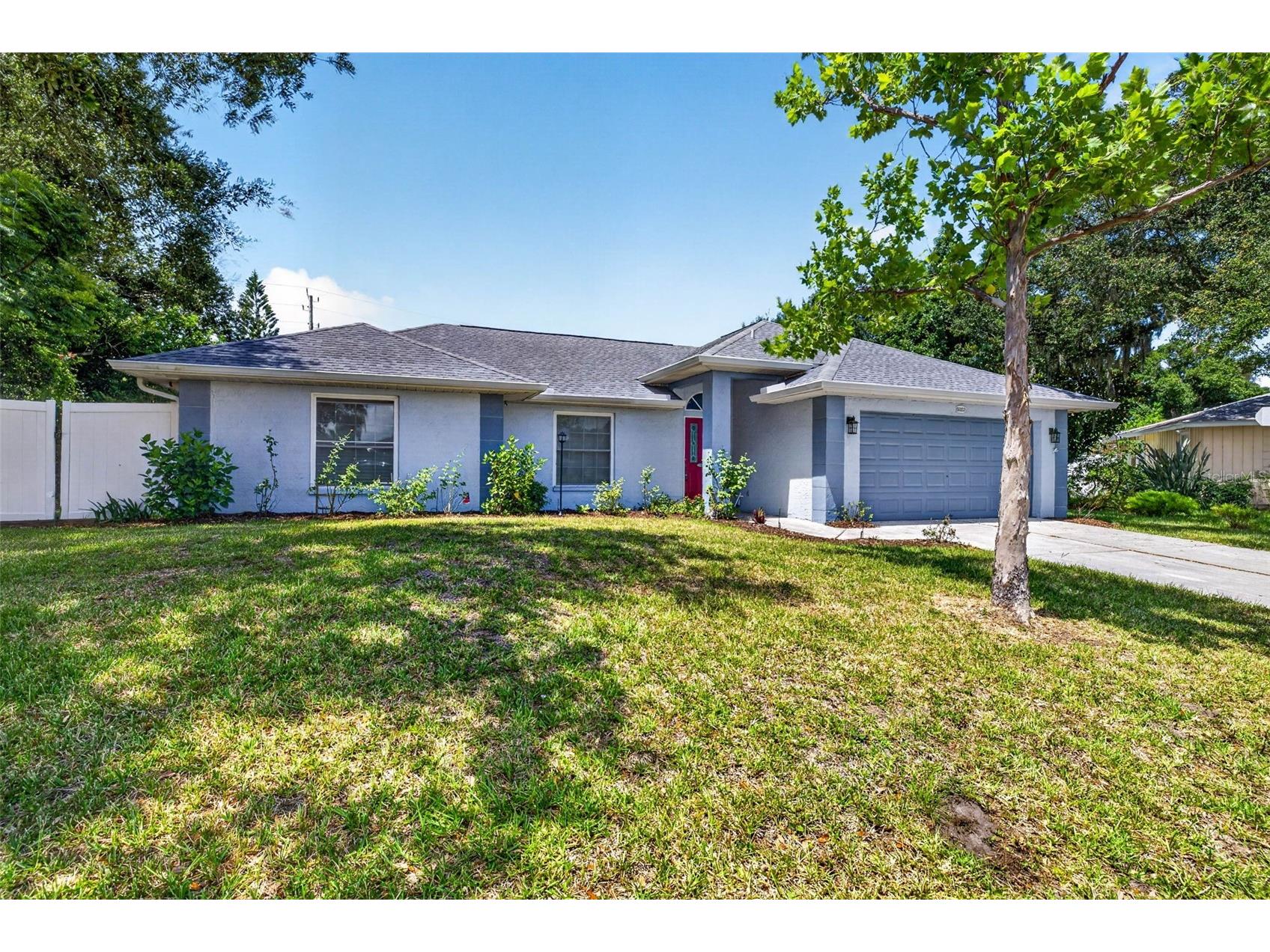 5002 Brandeis Circle S Sarasota FL 34243 TB8519165 image1