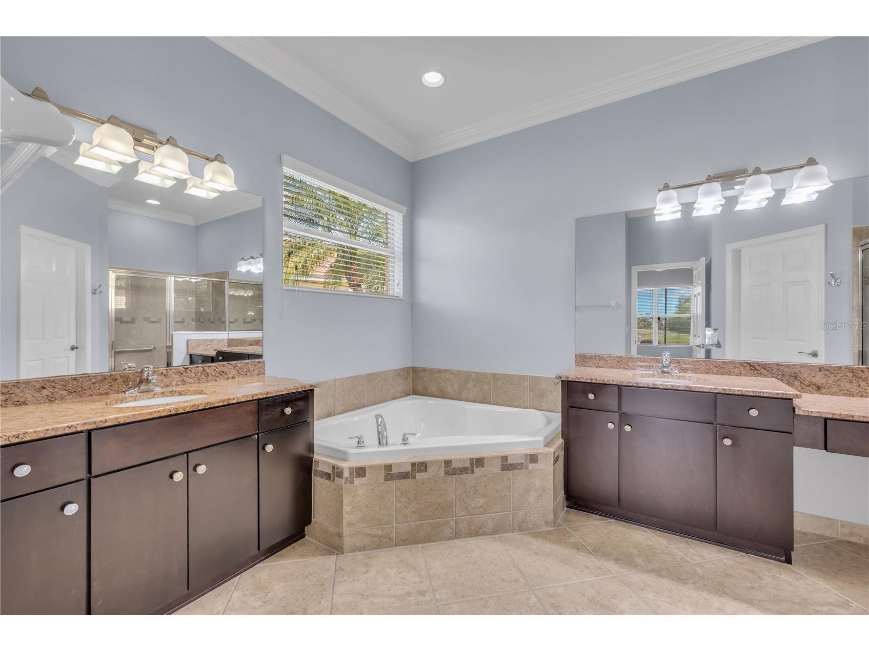 5002 Indian Shores Place Wimauma FL 33598 TB8481802 image23