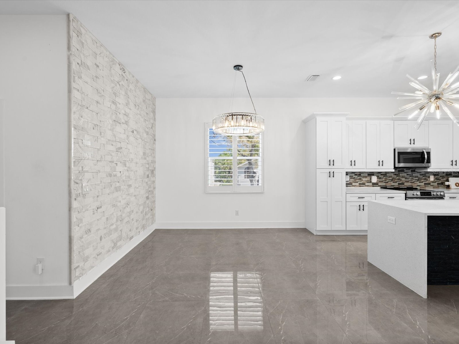 5002 W Idaho Street Tampa FL 33616 TB8484573 image10